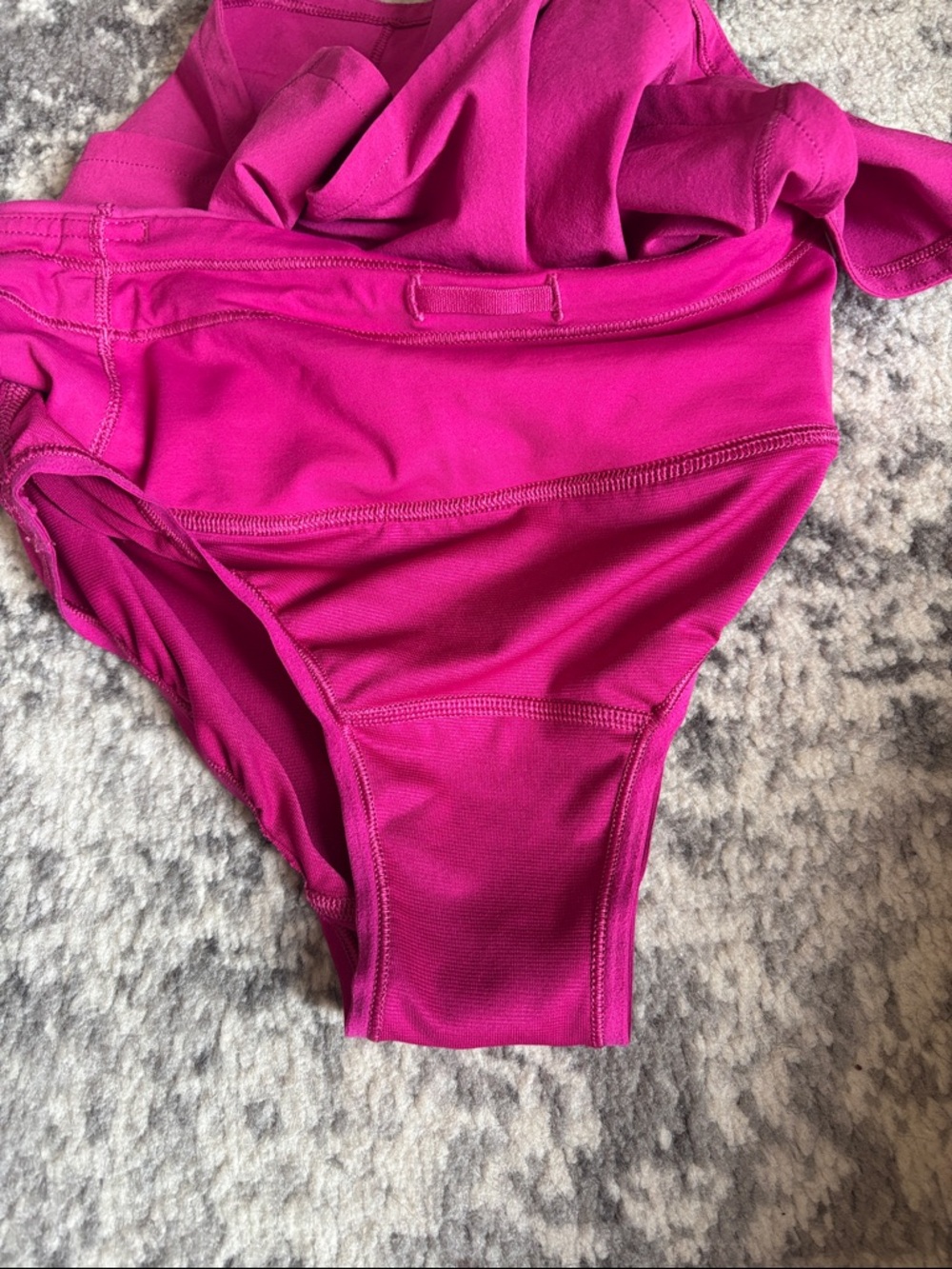 Lululemon Athletica 0 Women's Athletic Shorts in Bright Pink High waisted - Picture 5 of 9